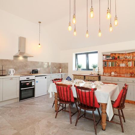 The Cottage Chesterfield Bagian luar foto